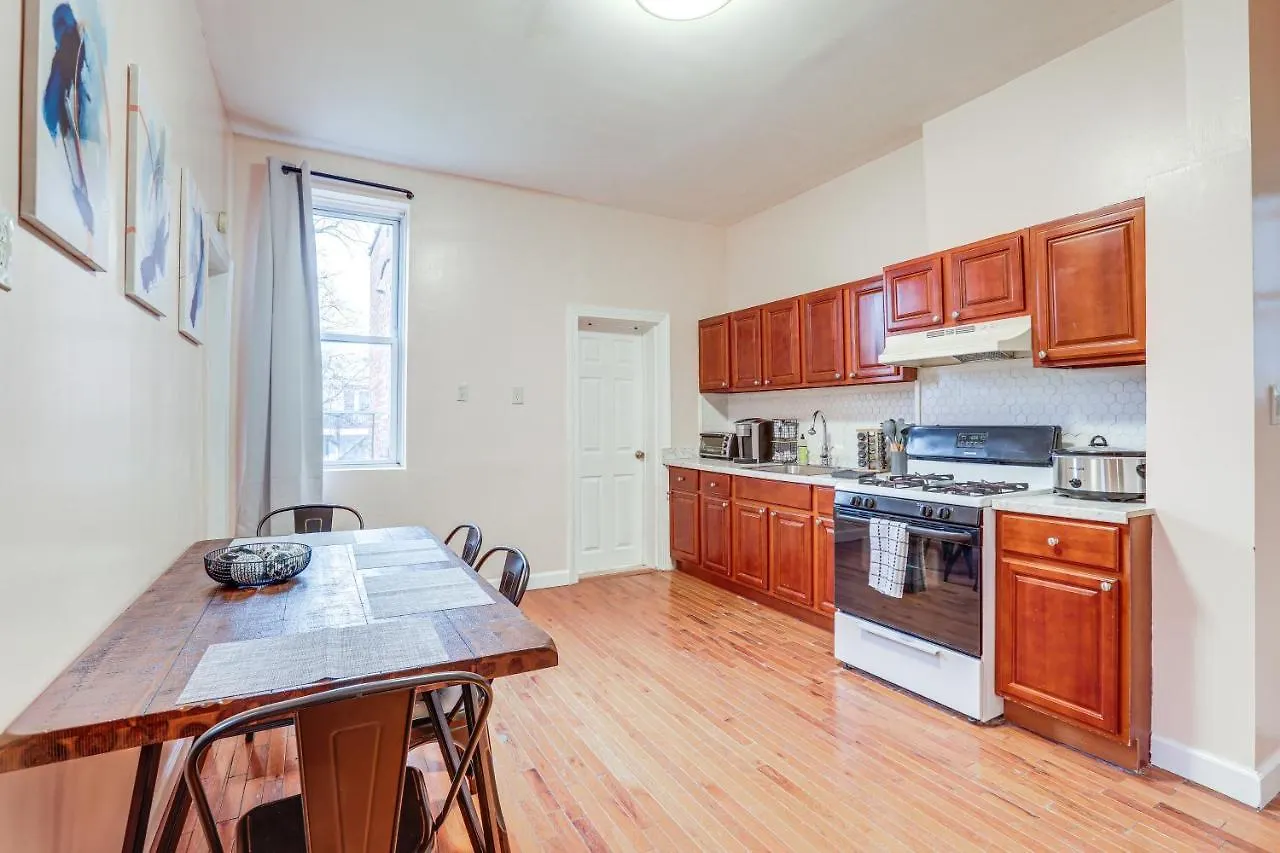 Comfy Bayonne Townhome About 11 Mi To Nyc Attractions 0*,